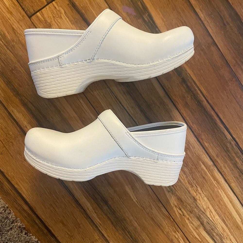 White dansko LT size 38
